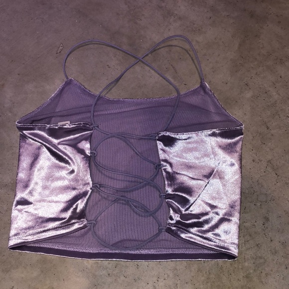 Open back cropped velvet tank top - Picture 2 of 2